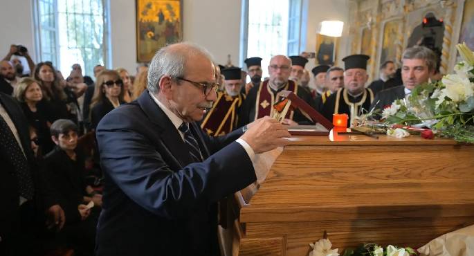 لبنان يمنح الفنان الراحل “زياد الرحبانى” وسام الأرز الوطنى