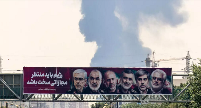 لوموند الفرنسية: كيف قامت إسرائيل بتعقّب واغتيال علماء البرنامج النووى الإيرانى؟