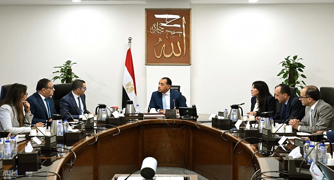 رئيس الوزراء يتابع مع وزير الاستثمار جهود تطوير منظومة الإفراج الجمركى