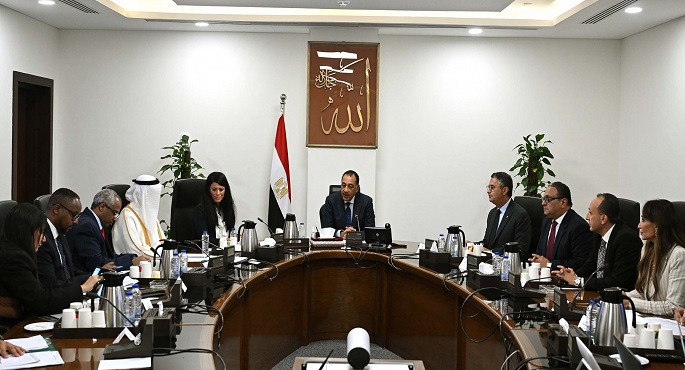 رئيس الوزراء يؤكد تقدير الحكومة للتسهيلات المُقدمة من المؤسسة الدولية الإسلامية لتمويل التجارة بمجال شراء الحبوب