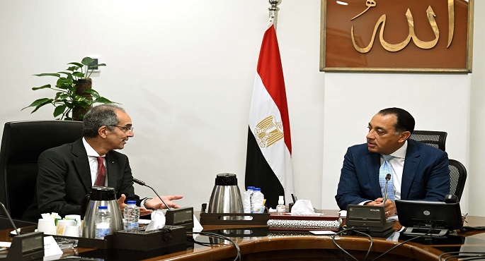 رئيس الوزراء يتابع مع وزير الاتصالات وتكنولوجيا المعلومات ملفات عمل الوزارة