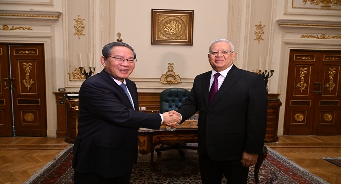 بالصور,, رئيس مجلس النواب يستقبل رئيس مجلس الدولة الصينى ويؤكد خصوصية الشراكة المصرية الصينية