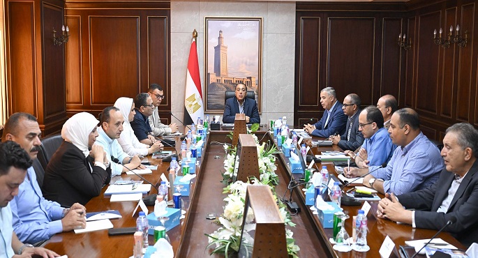 فى مستهل زيارته للإسكندرية .. رئيس الوزراء يستعرض مقترحًا للشراكة بين الدولة والقطاع الخاص والمجتمع المدني لإنشاء شبكة رعاية صحية