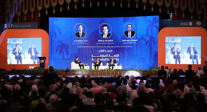 وزير الصحة:الرئيس السيسى يولي اهتمامًا كبيرا بملف التنمية البشرية وبالاستثمار لبناء الانسان