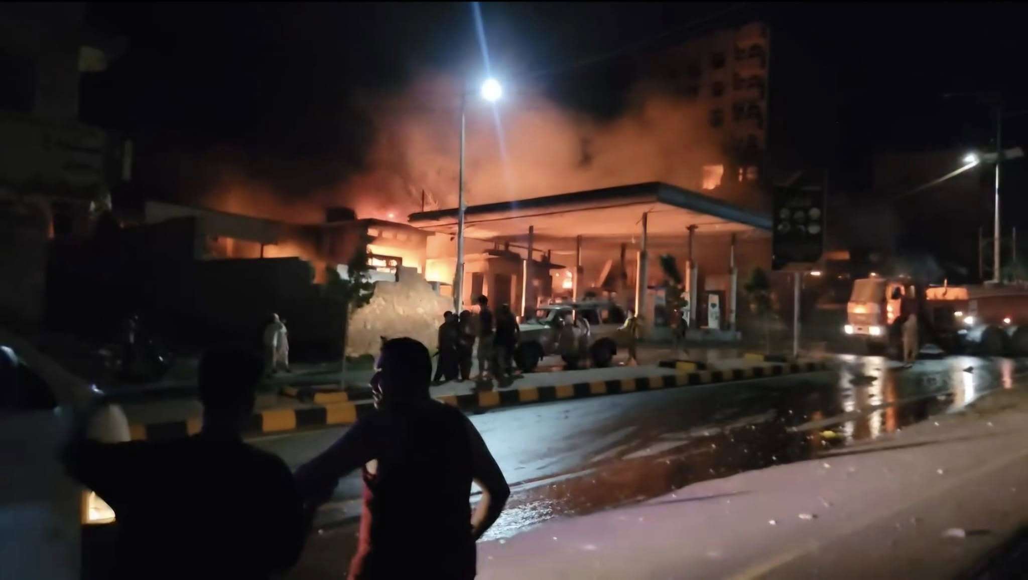 انفجارات واشتباكات تسفر عن قتلى وجرحى فى مدينة تعز اليمنية