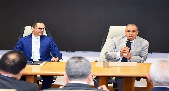 عبد العاطى يؤكد ضرورة التكامل بين السياسة الخارجية والسياسات الاقتصادية لتعزيز مكانة مصر إقليميًا ودوليًا