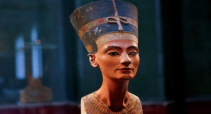 رقبة نفرتيتى أحدث تريندات التجميل على السوشيال ميديا