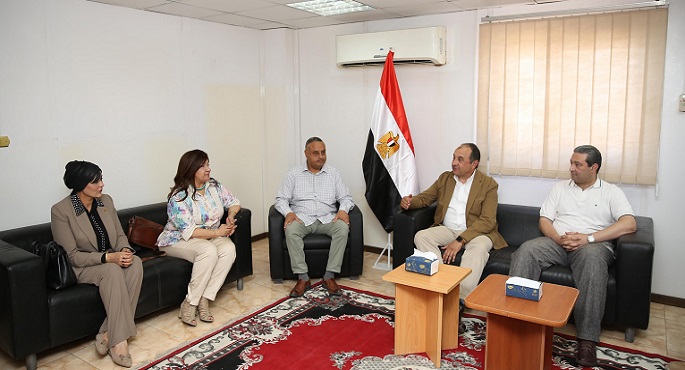 وزير قطاع الأعمال العام يبدأ زيارة تفقدية لشركة دمياط للغزل والنسيج ويلتقى عددًا من نواب البرلمان