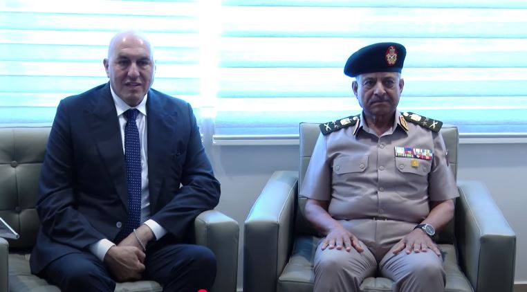 بالفيديو.. الفريق أول عبد المجيد صقر يلتقى وزير الدفاع الإيطالى