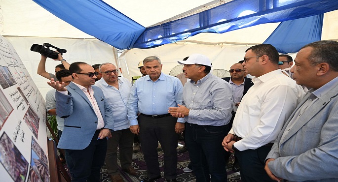 مدبولى يشدد على تطوير واجهات العقارات على طريق كورنيش الإسكندرية