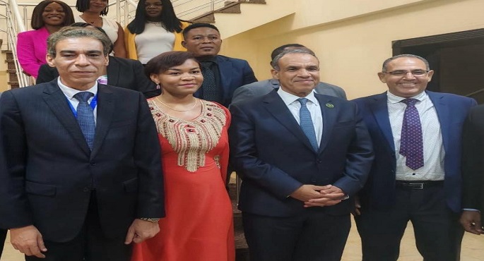 وزير الخارجية يعقد لقاء مع ممثلى كبرى الشركات الخاصة وأعضاء الغرفة التجارية فى مالابو