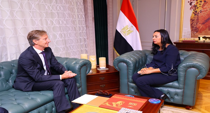 وزيرة التضامن الاجتماعى تلتقى الممثل المقيم لبرنامج الأمم المتحدة الإنمائى فى مصر