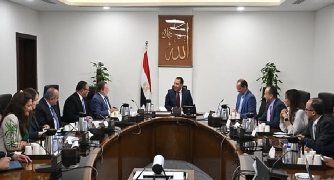 رئيس الوزراء يتابع جهود خفض الدين العام من الناتج المحلى