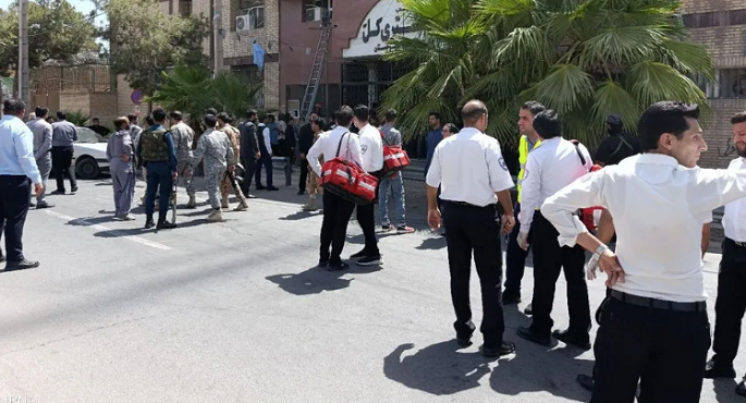 جماعة “جيش العدل” الإيرانية تتبنى هجوم زهدان .. وارتفاع الضحايا إلى 6 قتلى و22جريحًا