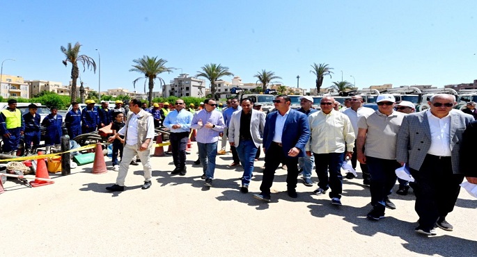 وزير الإسكان يتفقد الأعمال الجارى تنفيذها لتطوير محور ٢٦ يوليو نطاق مدينتى 6 أكتوبر والشيخ زايد