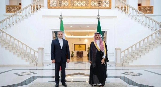 وزير الخارجية السعودى يستقبل نظيره الإيرانى فى مكة