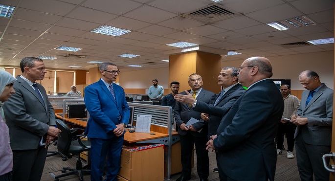 بالصور.. وزير الدولة للإنتاج الحربي يتفقد شركة TUYA Technology لنظم المعلومات والحلول الرقمية التابعة للوزارة