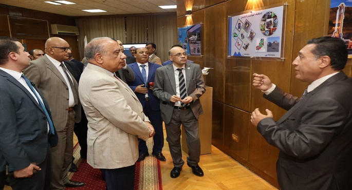 بالصور.. وزير الكهرباء والطاقة يتفقد هيئة المواد النووية