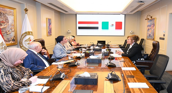 وزيرة البيئة تبحث سبل تعزيز التعاون الثنائى مع سفيرة المكسيك بمصر