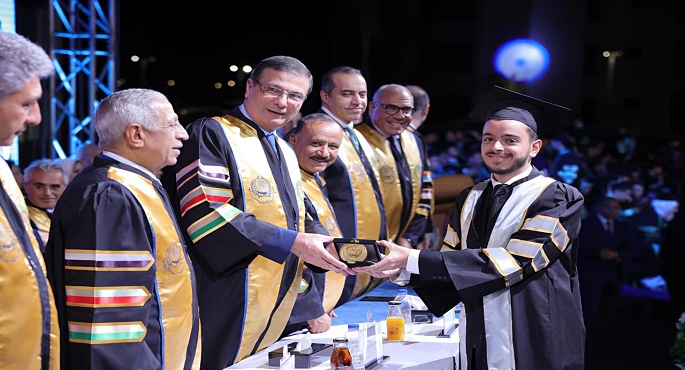 وزير الزراعة يشهد حفل تخرج فى الأكاديمية العربية للعلوم والتكنولوجيا والنقل البحرى