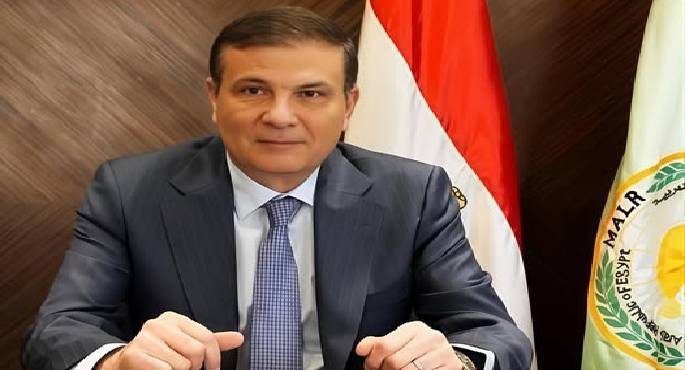 وزير الزراعة يعلن فتح سوق دولة بيرو أمام صادرات مصر من شتلات الفراولة