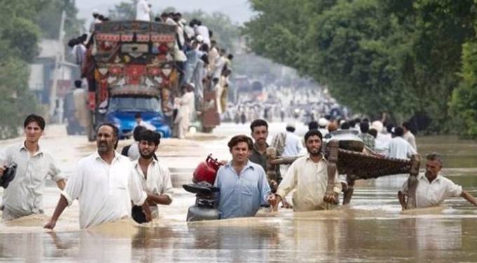 إجلاء 150 ألف شخص بسبب مخاطر حدوث فيضانات فى شرق باكستان