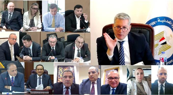 وزير البترول: تكثيف عمليات الاستكشاف والإنتاج في الصحراء الغربية
