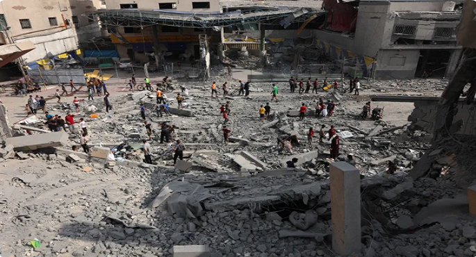 استشهاد 7 فلسطينيين فى قصف محيط مدرسة تؤوى نازحين ومنزل بقطاع غزة