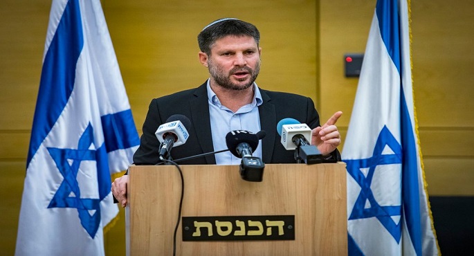 سموتريتش يواصل التصعيد ويتعهد بـ ” تشجيع هجرة ” الفلسطينيين