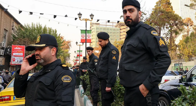 مقتل 4 أشخاص فى محاولة اقتحام مركز شرطة جنوب شرق إيران