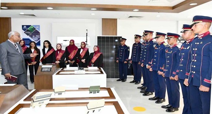 القوات المسلحة تنظم زيارة لوفد من الإعلاميين وطلبة الأكاديمية العسكرية والجامعات المصرية للشركة العربية العالمية للبصريات