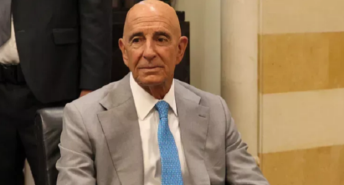 المبعوث الأمريكى توم باراك يصل إلى إسرائيل لبحث تقليل الهجمات على لبنان