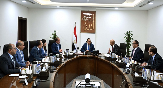 رئيس الوزراء يوجه وزير المالية بتوفير الدعم اللازم لتطوير العملية التعليمية