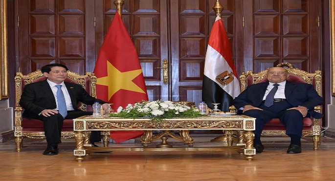 بالصور.. رئيس مجلس الشيوخ يستقبل رئيس جمهورية فيتنام الاشتراكى