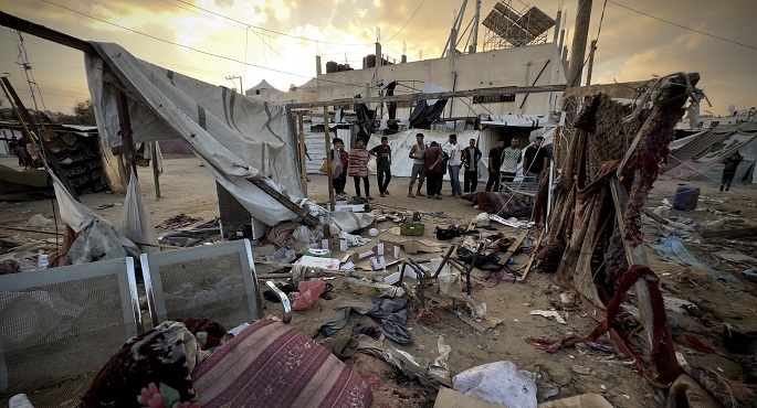 18 شهيدا بينهم 7 أطفال فى قصف الاحتلال منازل وخيام تؤوى نازحين بمدينة غزة