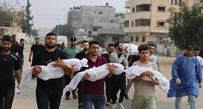 صحيفة الجارديان: كم عدد الفلسطينيين المفترض أن يُقتلوا حتى تتوقف المذبحة؟