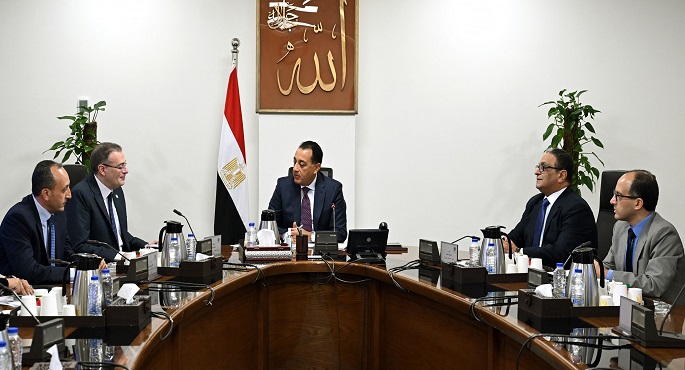 مدبولى يبحث مع رئيس “المركزى للتنظيم والإدارة”جهود الجهاز فى تطوير العمل الإدارى