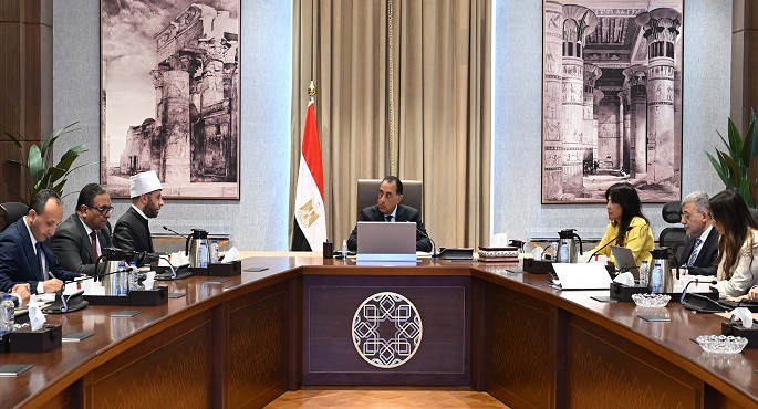 رئيس الوزراء يتابع جهود وزارة وهيئة الأوقاف فيما يتعلق بإدارة مختلف أصول وأملاك الوقف