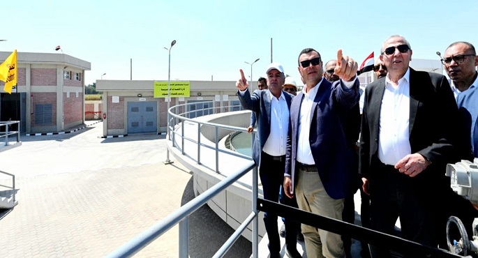 وزير الإسكان ومحافظ الغربية يختتمان جولتهما بتفقد محطة معالجة صرف صحى زفتى