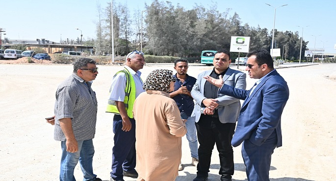 وزير الإسكان يتابع موقف تطوير الطرق والمرافق بالمناطق الصناعية بالعاشر من رمضان