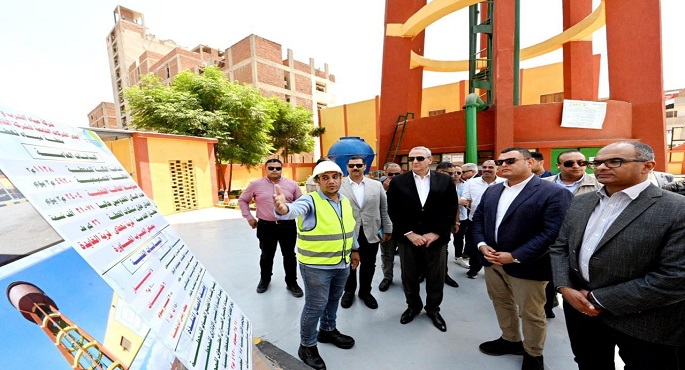 بالصور.. وزير الإسكان يتفقد محطة مياه نهطاى بمركز زفتى