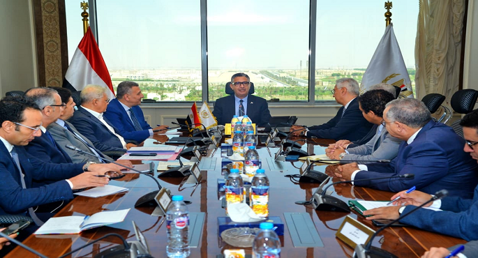 وزير التموين يؤكد أهمية المستودعات الاستراتيجية في تأمين الاحتياجات وتخزين السلع