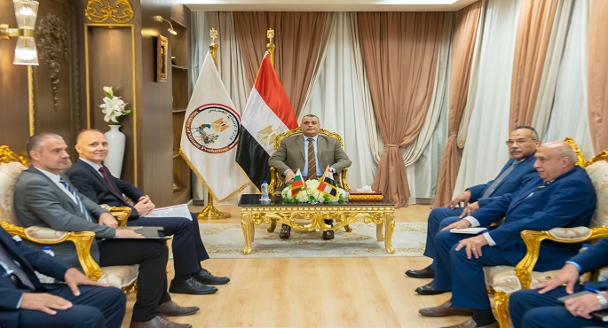 وزير الإنتاج الحربى : مصر سوق واعدة لجذب المنتجات العالمية التى يمكن المشاركة فى تصنيعها
