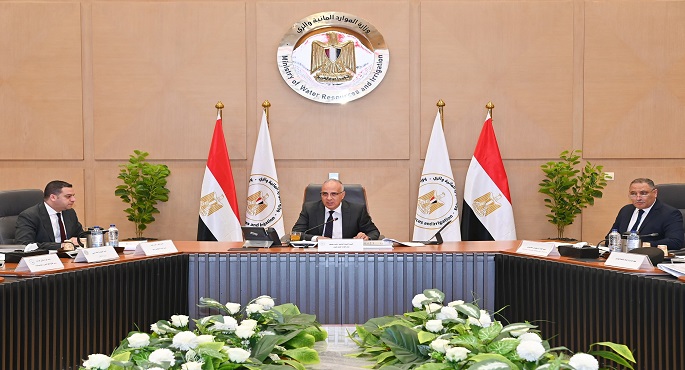 عقد اجتماع اللجنة العليا لتراخيص الشواطئ برئاسة وزير الرى وبحضور ممثلي الوزارات والمحافظات والجهات المعنية