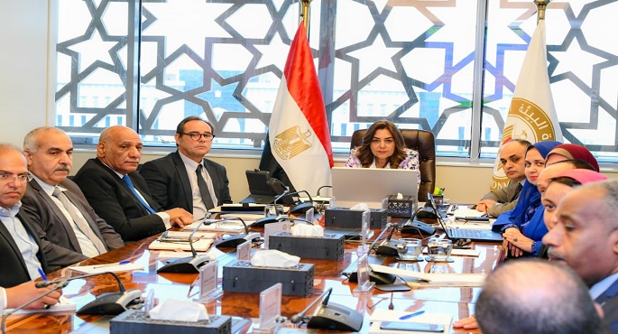 وزيرة التنمية المحلية والقائم بأعمال وزير البيئة تستكمل سلسلة اجتماعاتها التنسيقية بقيادات وزارة البيئة