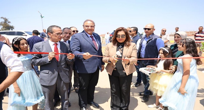 بالصور..وزيرة التنمية المحلية تفتتح محطة جمع المخلفات بالقناطر الخيرية بتكلفة 55 مليون جنيه