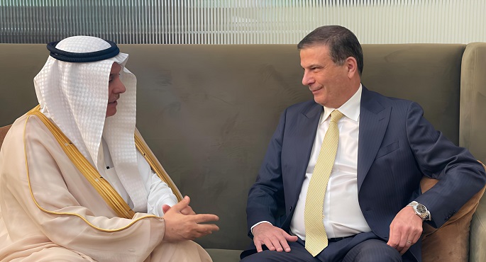 وزير الزراعة يبحث مع نظيره السعودى تعزيز سبل التعاون الزراعى المشترك