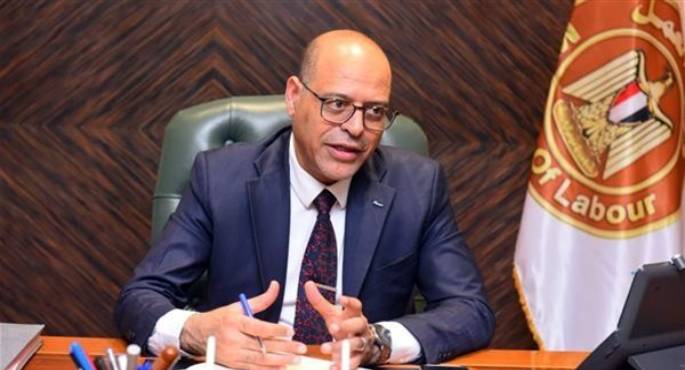 جبران : أصبح لدينا قانون عمل يوفر “بيئة لائقة” للاستثمار والأمان الوظيفى للعمال
