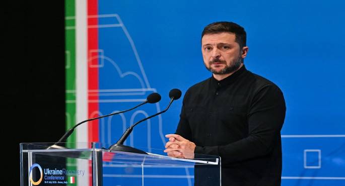 زيلينسكى وسانشيز يناقشان عملية السلام واندماج أوكرانيا فى الاتحاد الأوروبى