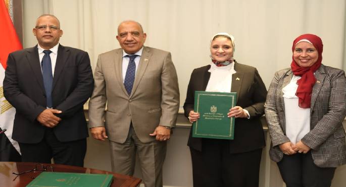 توقيع اتفاق إنهاء الدراسات الفنية والاقتصادية لمشروع الربط الكهربائى مع اليونان